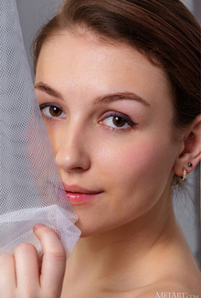 Isabele Sexy Beauty Ready To Get Naked