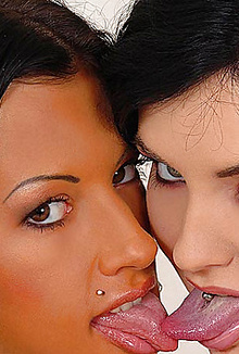 Lora Black & Puma Black hot erotic lesbian sex