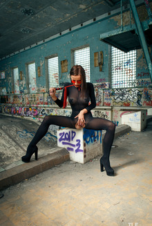 Paula T Do Some More Exploring Her Body