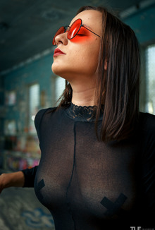 Paula T Do Some More Exploring Her Body