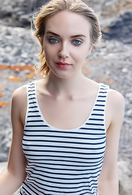 Oxana Chic Looking For A Secluded Spot Where You Can Be Alone Together