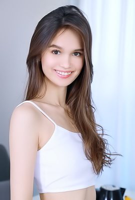 Anastasia Bella Exposing Her Plump-lipped Pussy