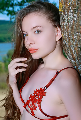 Dariana Caresses Her Lovely Breasts And Peachy Bottom