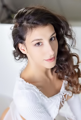 MetArt presents Luna Ortega - Presenting Luna Ortega 1