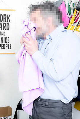 Olivia Jay Shopping Spree Ends with a Security Guards Surprise