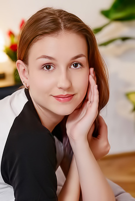 Isabele With Lovely Body At Your Leisure