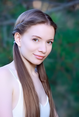 Dariana Not Caring Who Might See Her Daring Display