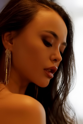 Li Moon Updates Long Limbs on Lingeried Legs